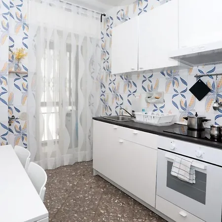 Interno1 Policlinico 3* בארי